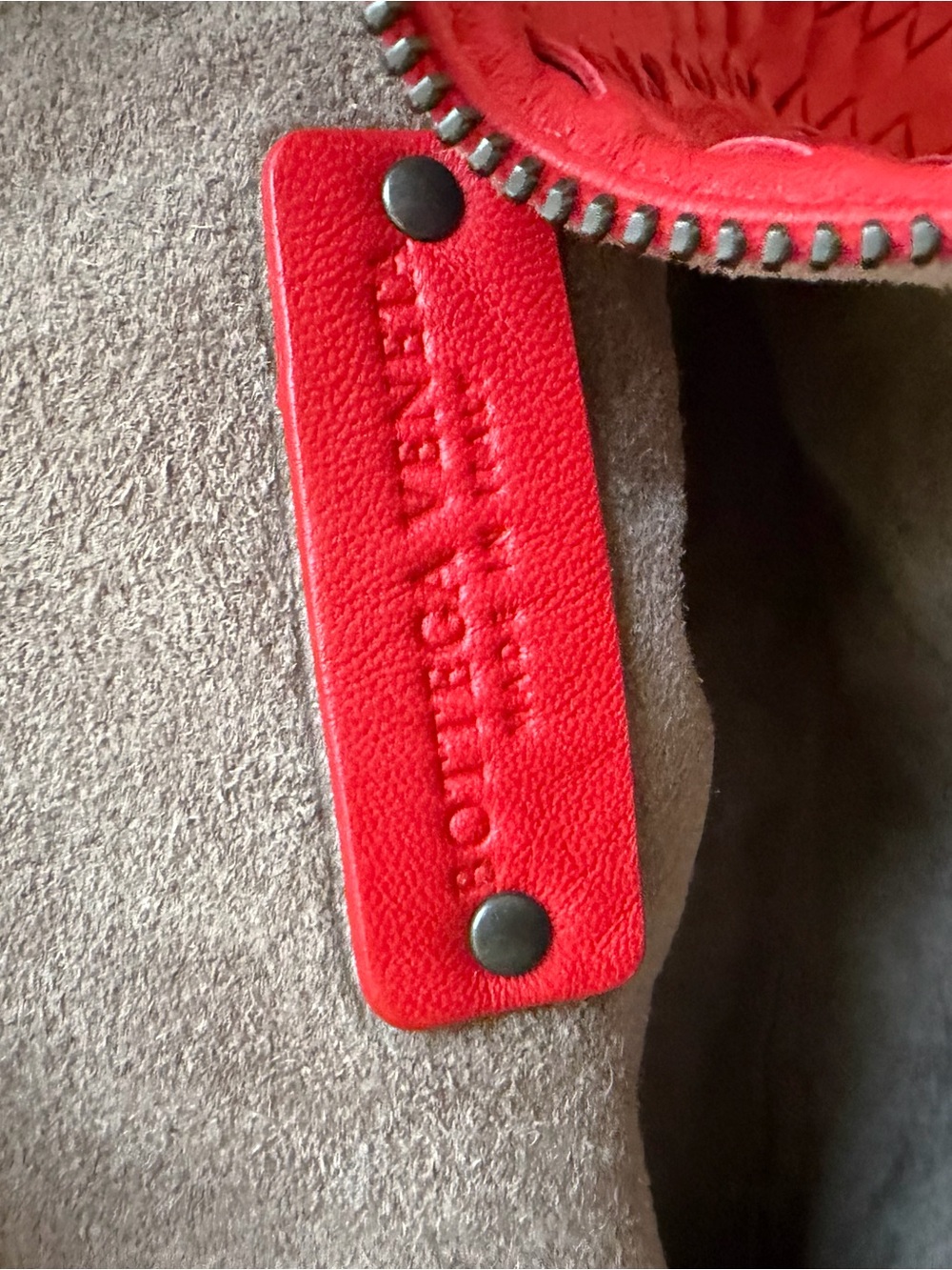 Bottega Veneta Red Woven Leather Shoulder Bag - Picture 4 of 4